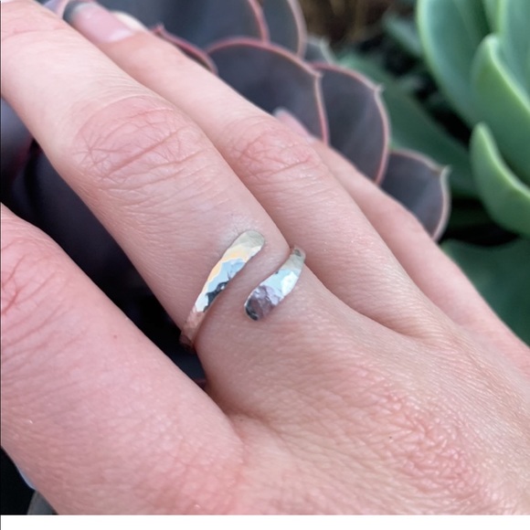 Sterling silver ring - distressed - Picture 3 of 3